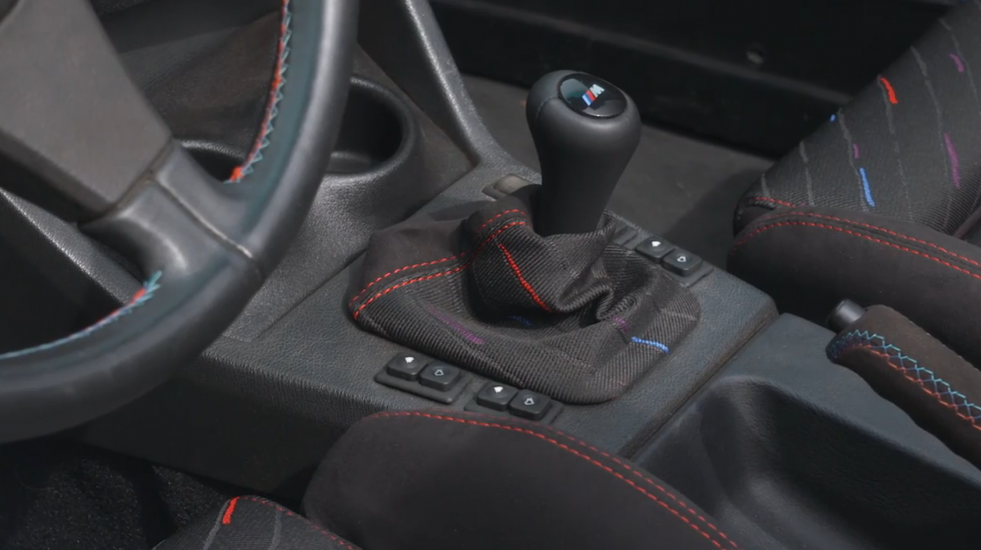 BMW 325i E30 AUTOGRÁTIS