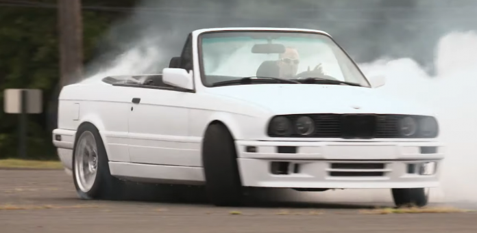 BMW 325i E30 AUTOGRÁTIS