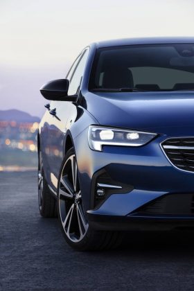 Opel Insignia AUTOGRÁTIS