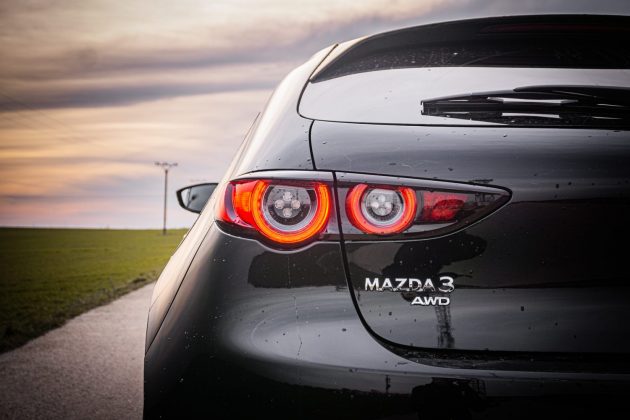 Mazda 3 Skyactiv-X test AUTOGRATIS