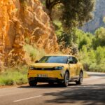 2026_Ford_Capri_Vivid_Yellow_Exterior_02