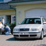 Skoda-Octavia_Combi-2001-1280-68871e62241a41da8e65dd2cd0844db475